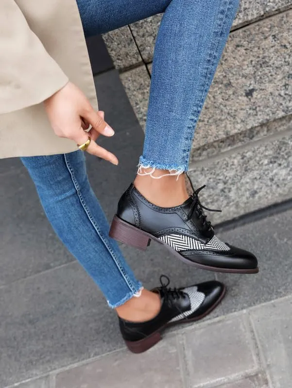 100FIXEO Women Wingtip Lace Up Vintage Oxford Shoes Brogues