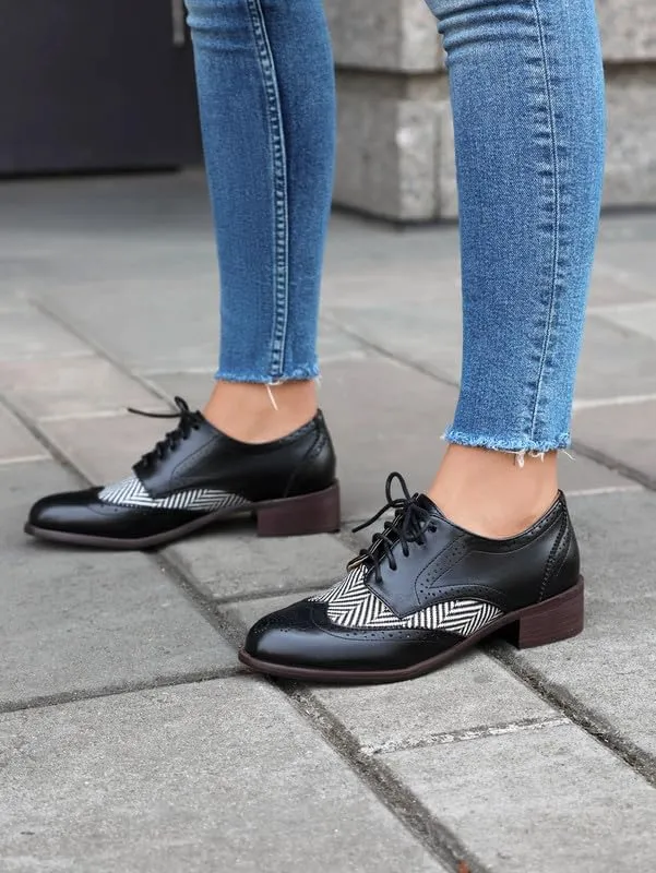 100FIXEO Women Wingtip Lace Up Vintage Oxford Shoes Brogues