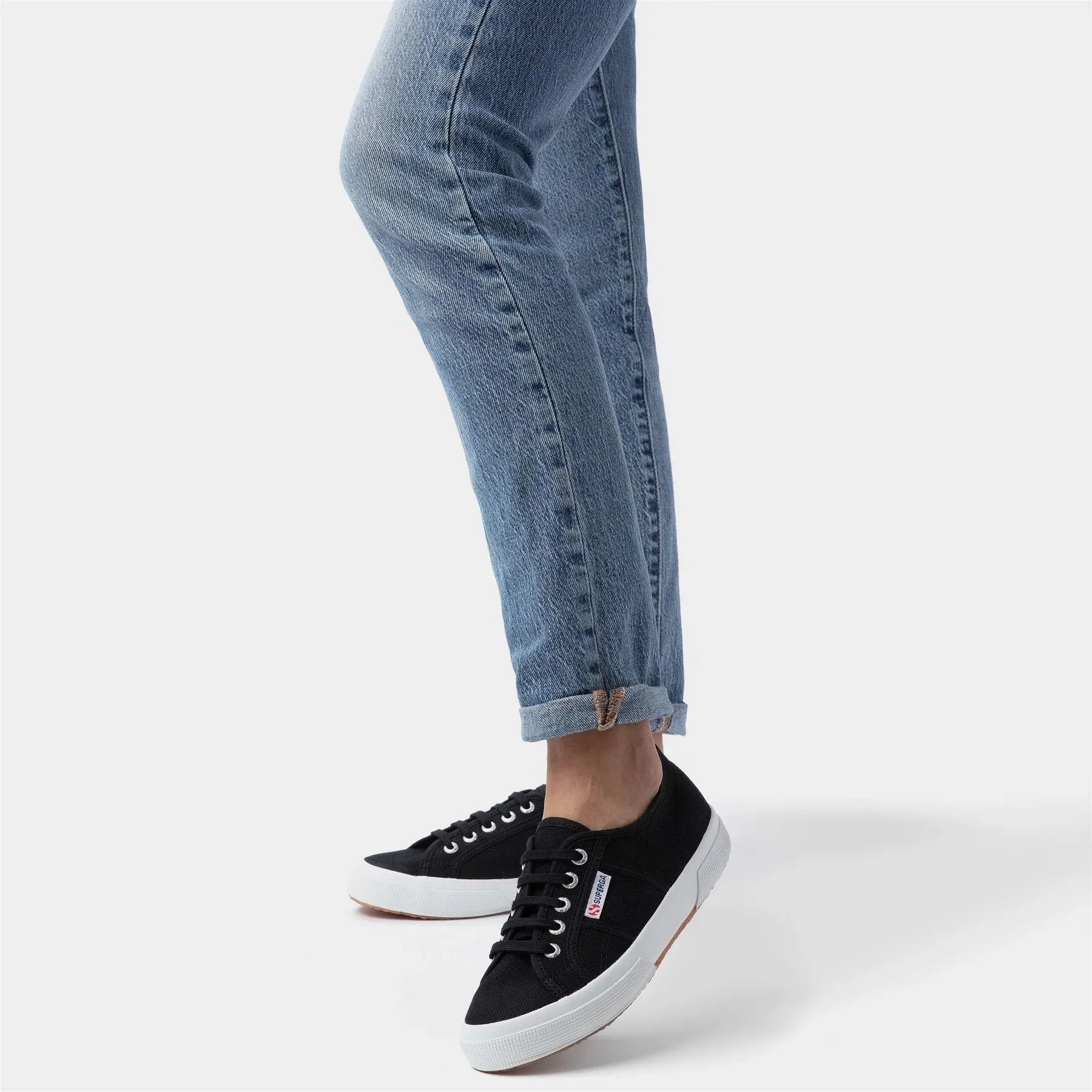 2750 Cotu Classic