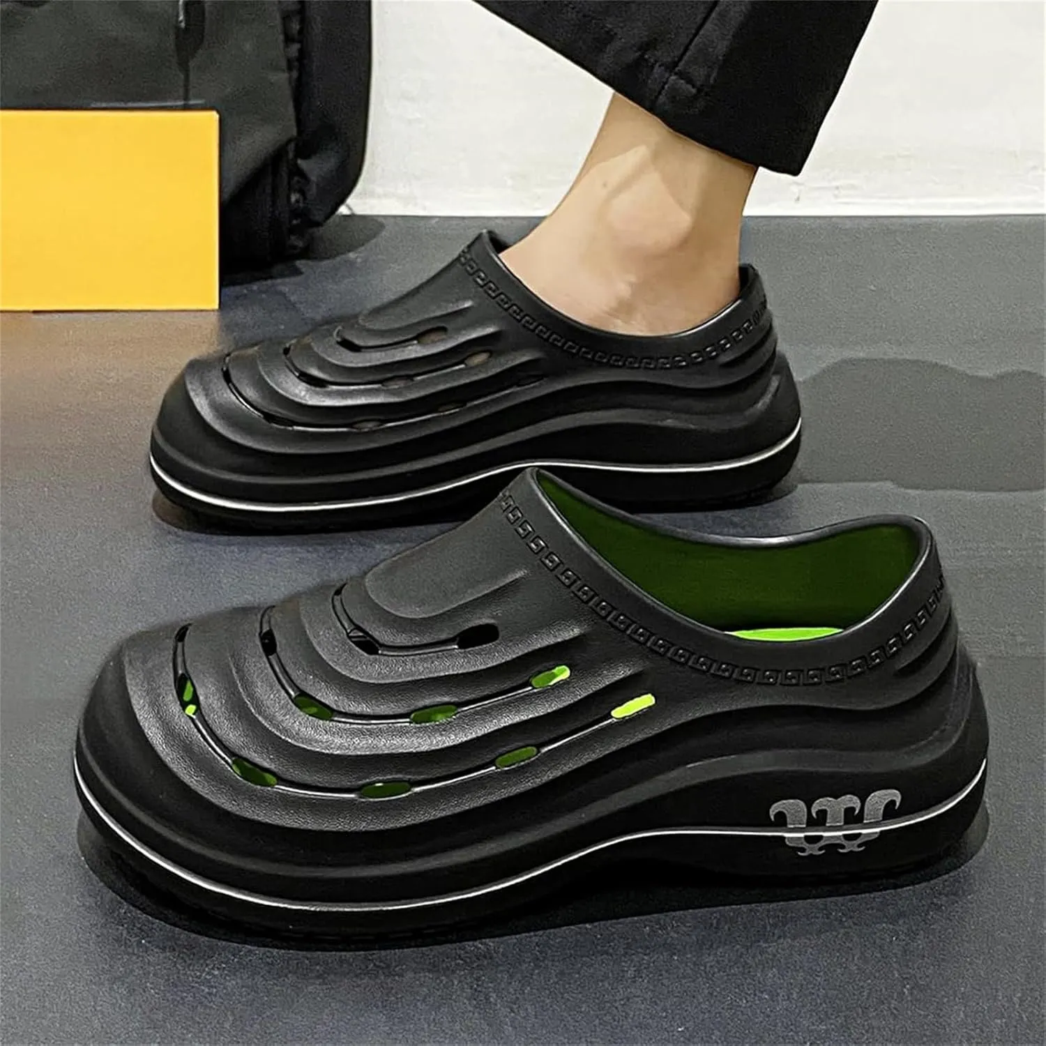 Armadillo Clogs Nurse Shoes for Women Men Comfortable Non Slip Work Shoes, Oil Resistant Chef Shoe Wide Waterproof Nursing Shoe, Ideal for Healthcare Kitchen Food Service Garden Unisex