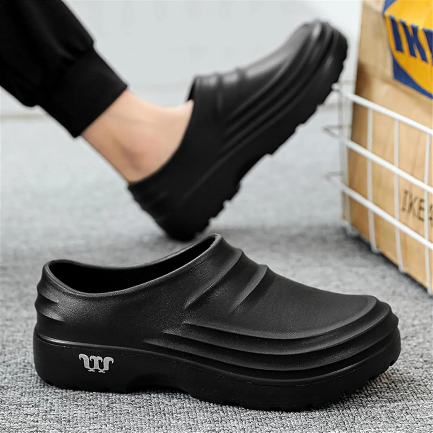 Armadillo Clogs Nurses Shoes for Women Men Chef Garden Shoes Non Slip Work Shoe Women Food Service Non Slip Kitchen Clogs Oil Resistant Nursing Shoe Waterproof Lightweight Sneakers Unisex