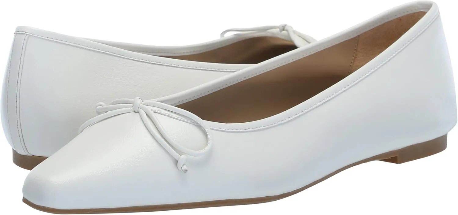 Badgley Mischka Women's Cam Ballet Flat