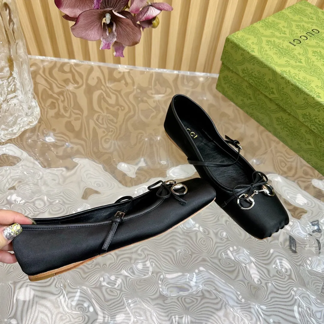 BALLET FLAT IN BLACK SILK