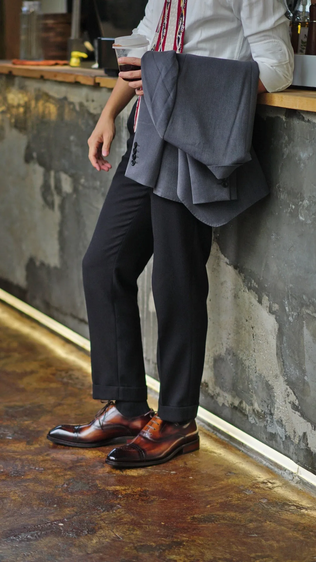 Burnished Brown Wingtip Oxford Shoes: Timeless Classic