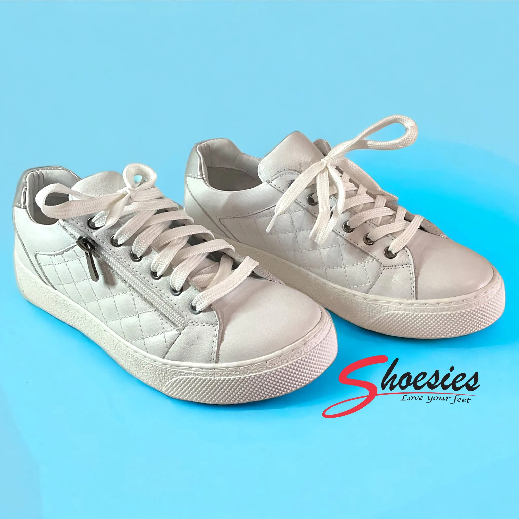 Cabello Upside - White