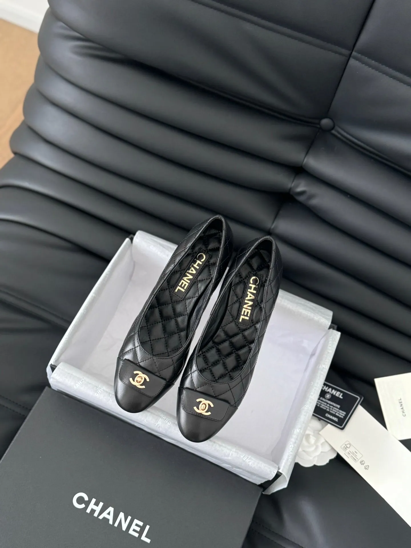 cc classic ballet flat with heel black quilted calfskin