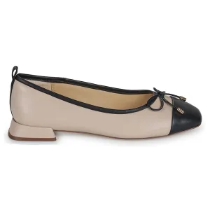 Clarks Ubree15 Poppy Leather Women's Slip On Shoes