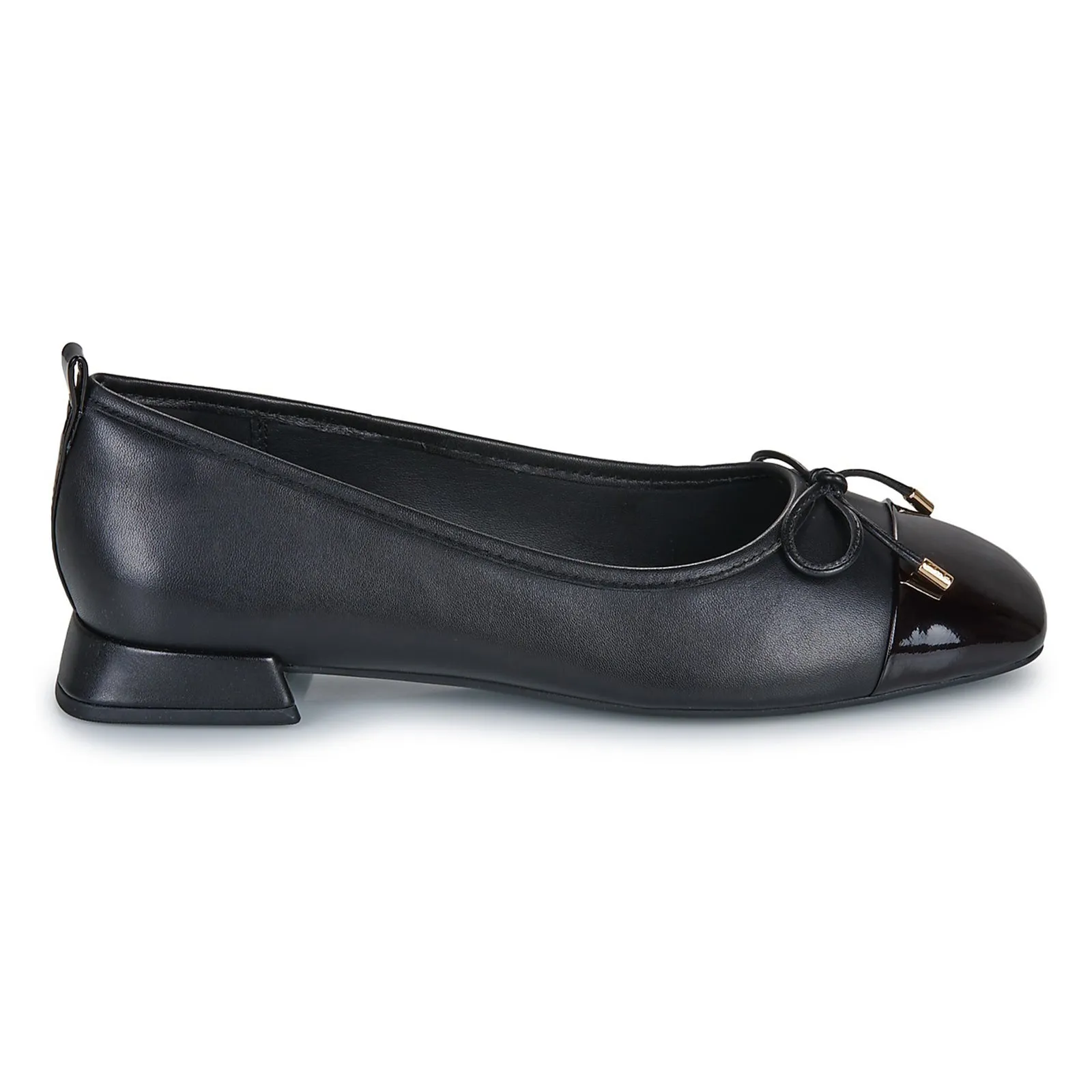 Clarks Ubree15 Poppy Leather Women's Slip On Shoes