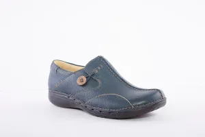CLARKS - Un Loop Navy Leather
