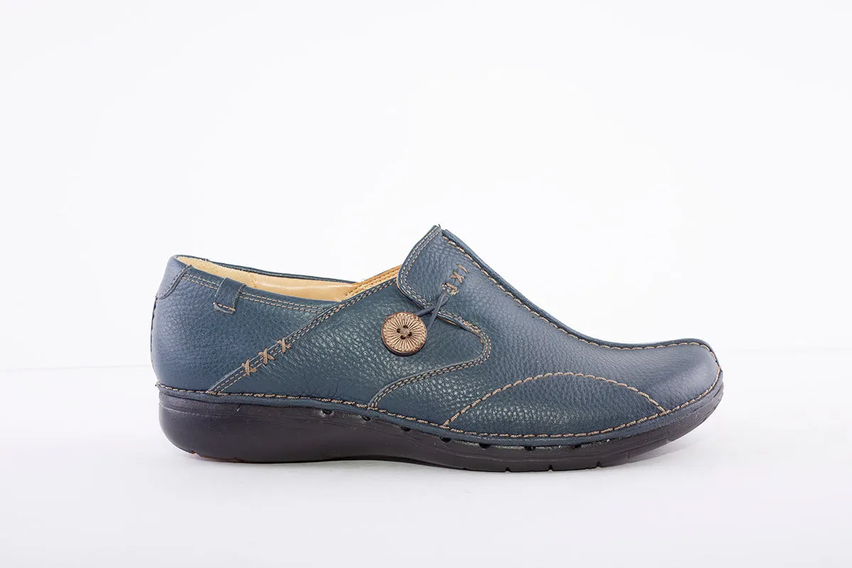 CLARKS - Un Loop Navy Leather