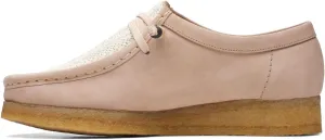 Clarks Women's Wallabee. Oxford