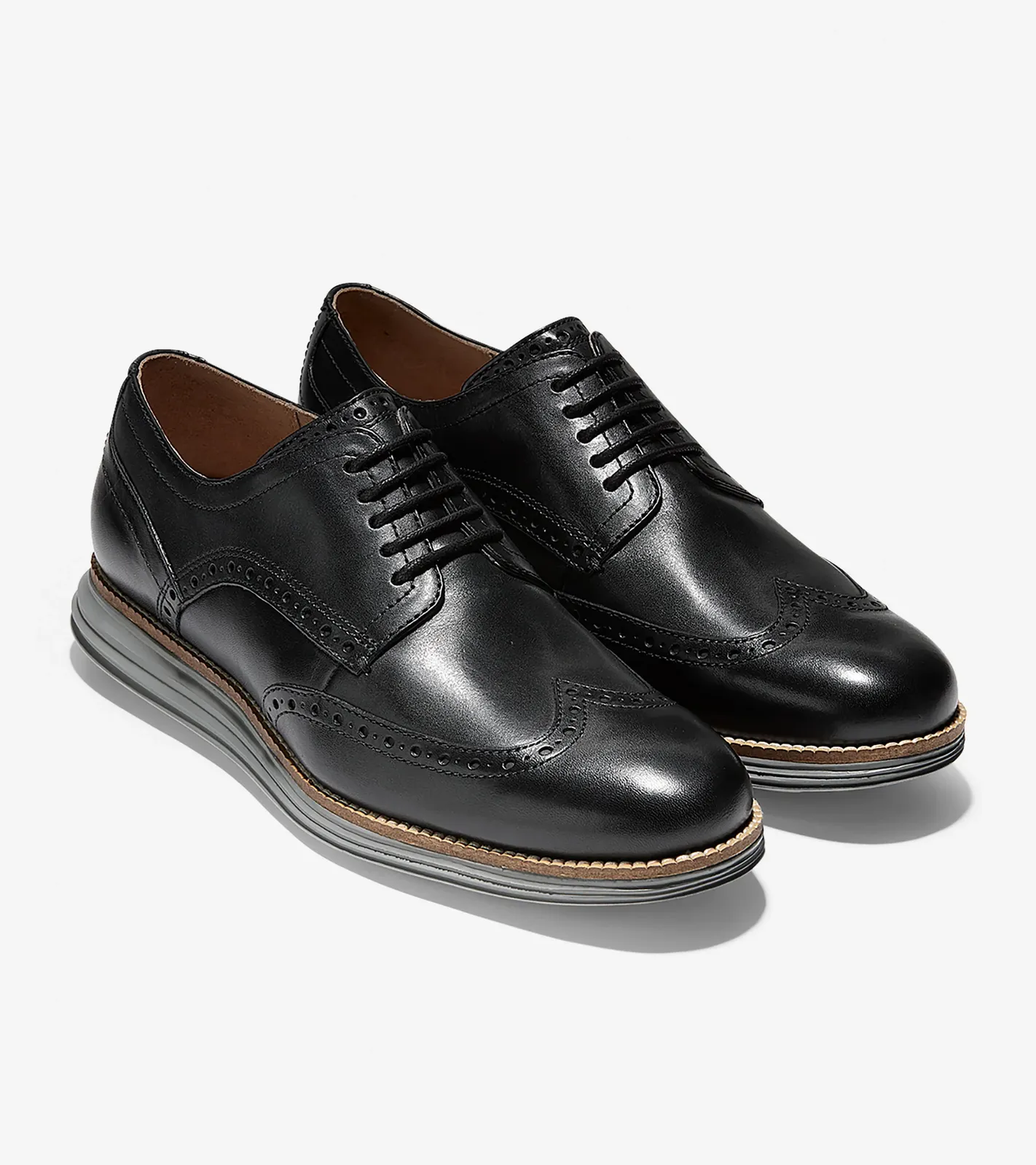 Cole Haan Men's ØriginalGrand Wingtip Oxford Black Leather-Ironstone C26470