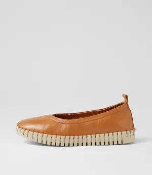Django & Juliette 'Heaton'  - Dark Tan Almond Sole