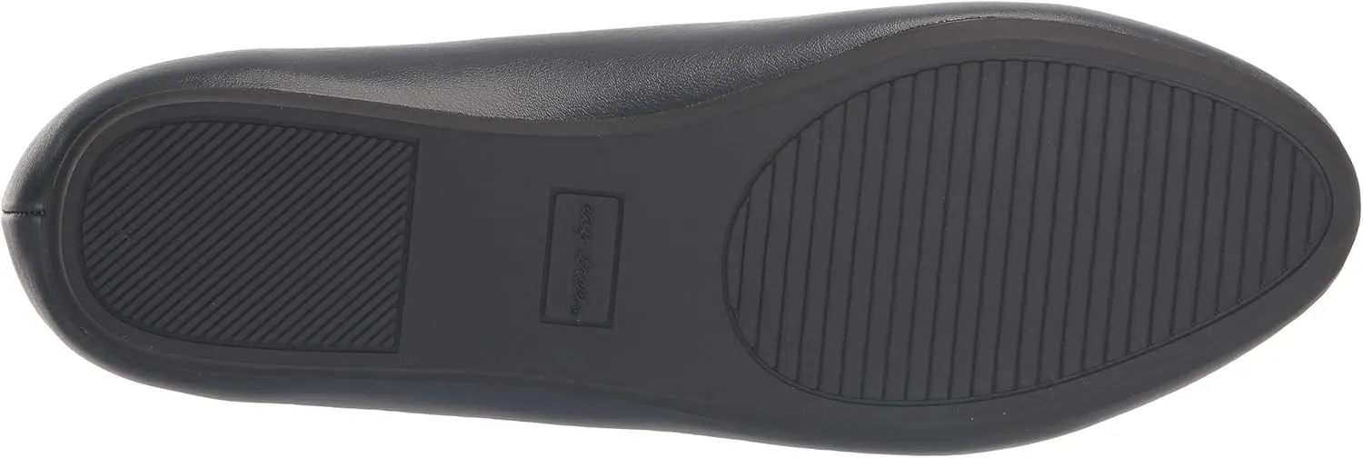 Easy Street Women's Dia Sneaker