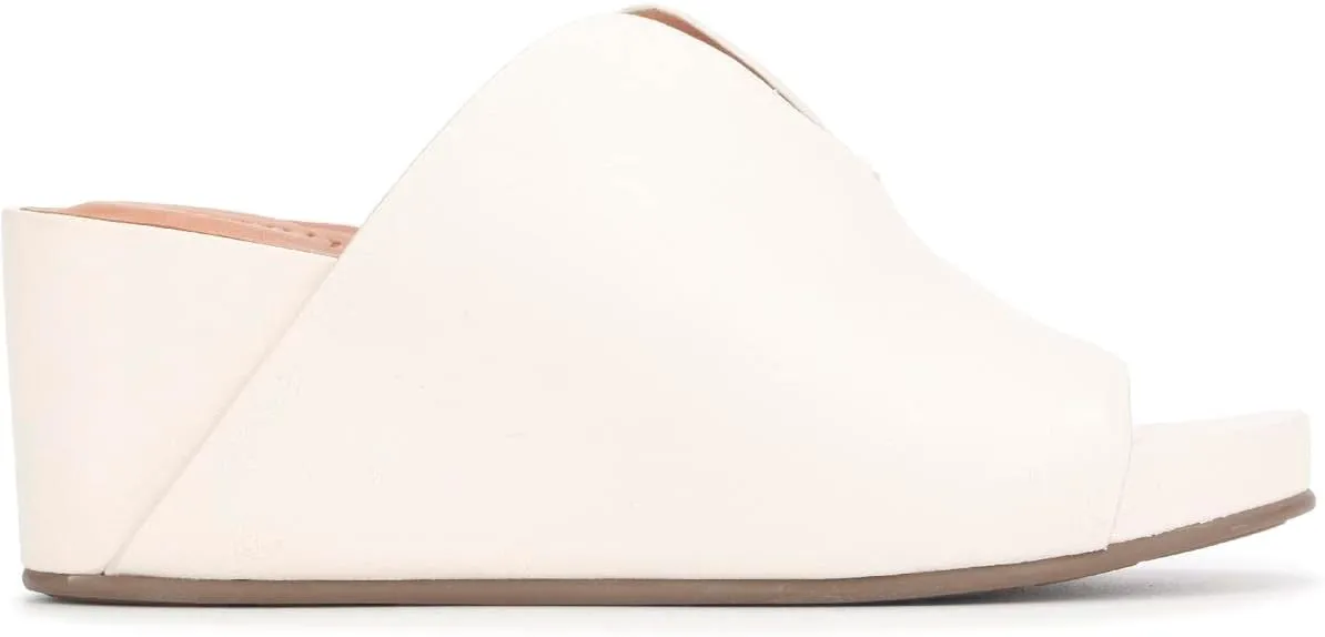 Gentle Souls by Kenneth Cole Women's Gisele 65 Mule Heeled Sandal