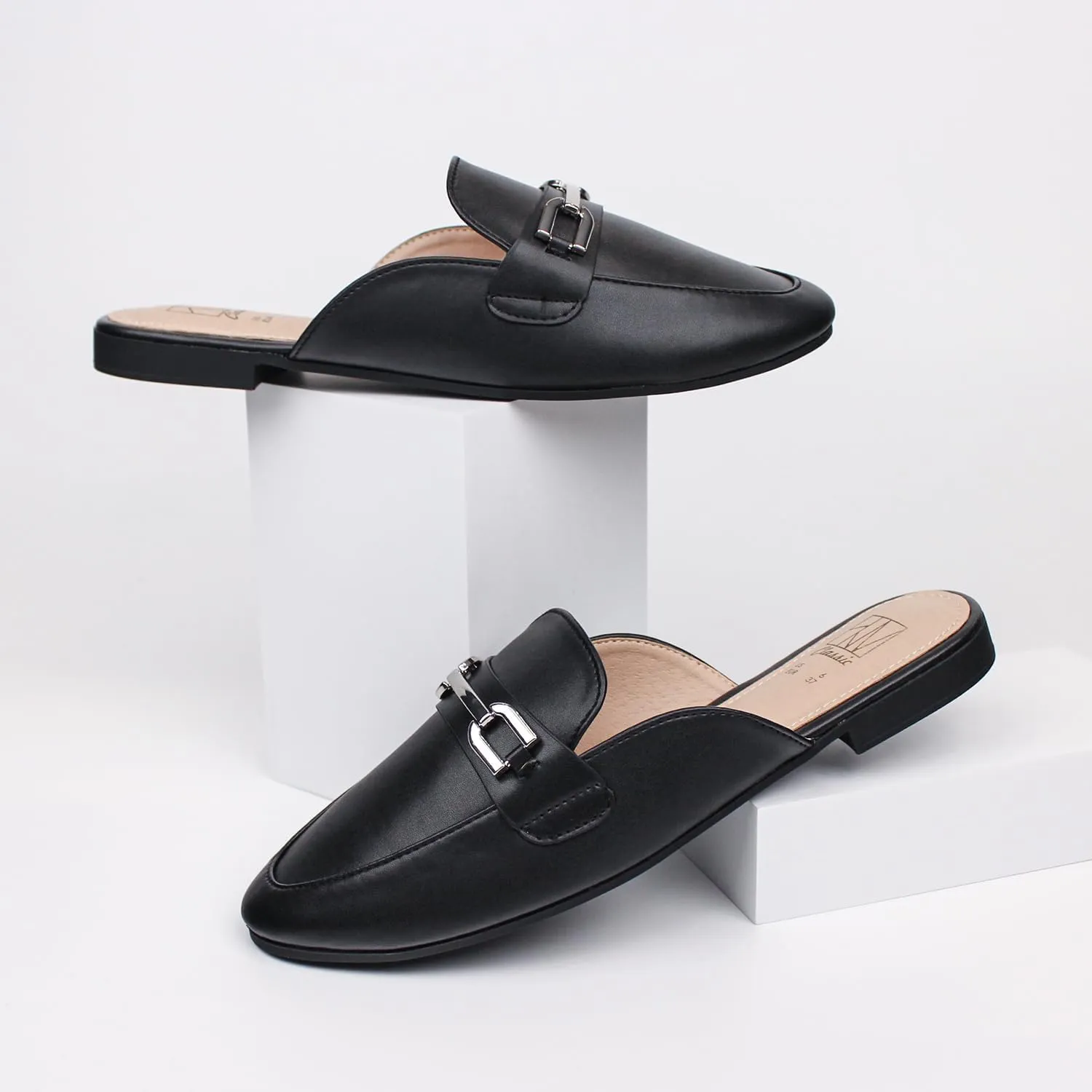 Hawkwell Women's Metal Chain Decor Backless Slip on Slides Loafer Shoes Flats Comfortable Round Toe Mules