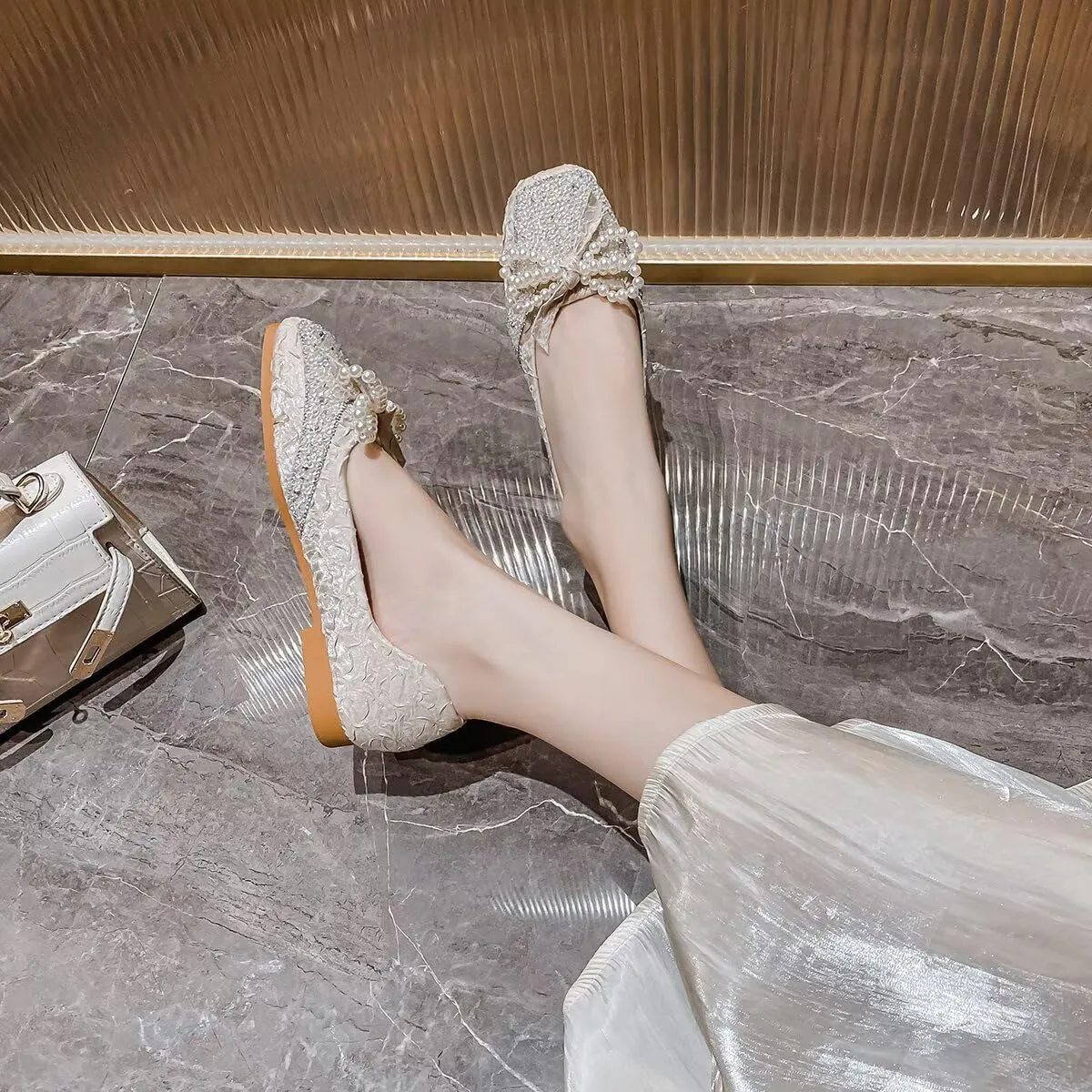 Hee grand Women Crystals Bowknot Ballet Flats Square Toe Slip On Flat Shoes Fashion Rhinestones Dress Shoes