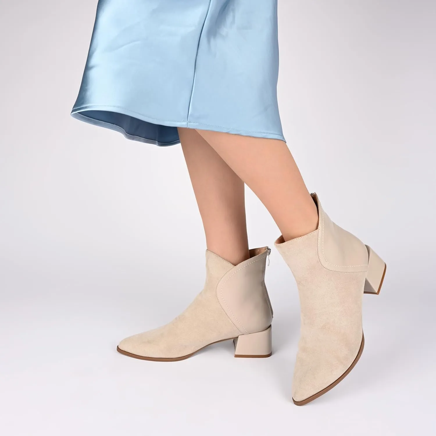 Journee Women's Comfort Foam Consuello Booties
