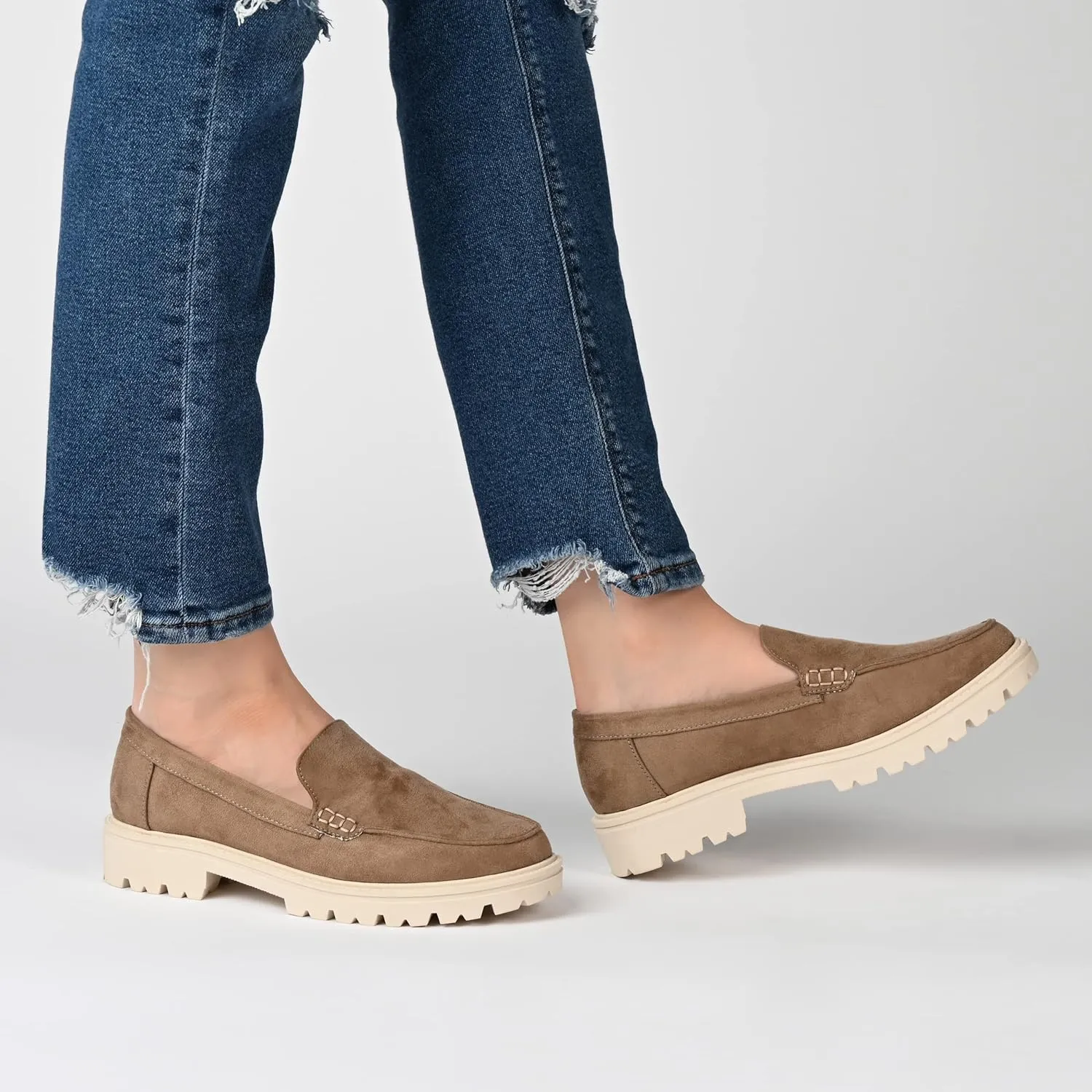 Journee Women's Comfort Foam Erika Loafer
