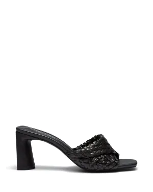 Karla Heel