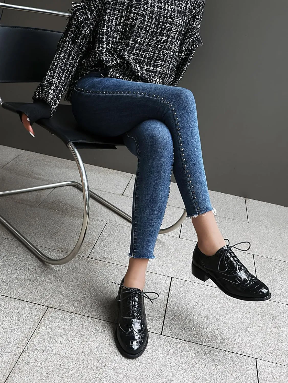 Lace-up Wingtips Oxford Shoes for Women Cutout Brogues Saddle Shoes