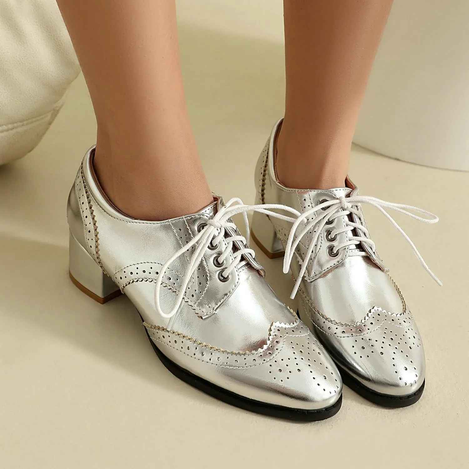 Meefit Women Lace Up Oxford Shoes Perforated Wingtip Shoes Chunky Heel Brogue Shoes,Round Toe Saddle Oxford Shoes