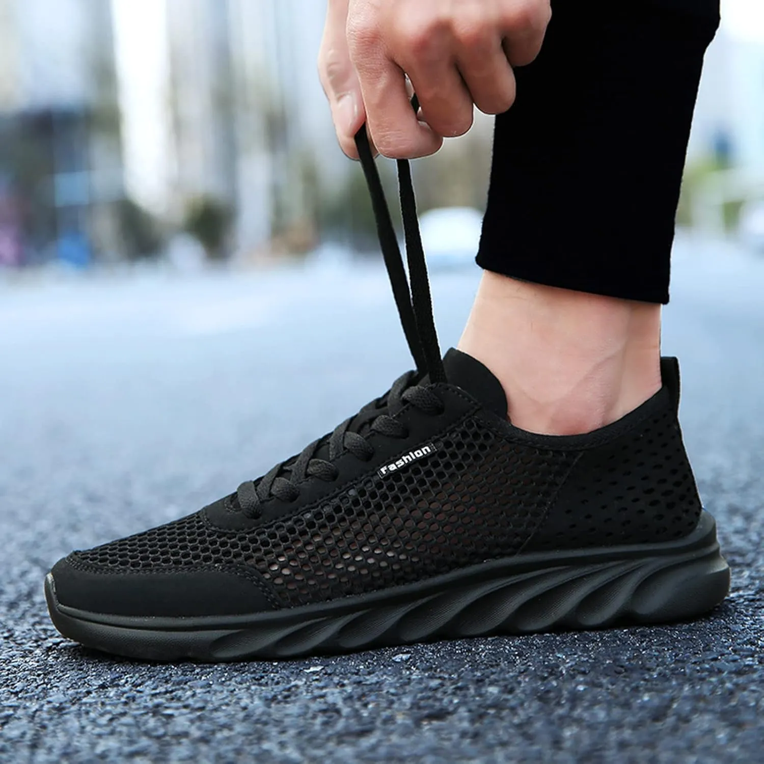 Men's Breathable Stretch Workout Shoes Breathable Mesh Comfortable Tennis Shoe Men's Breathable Barefoot Shoes