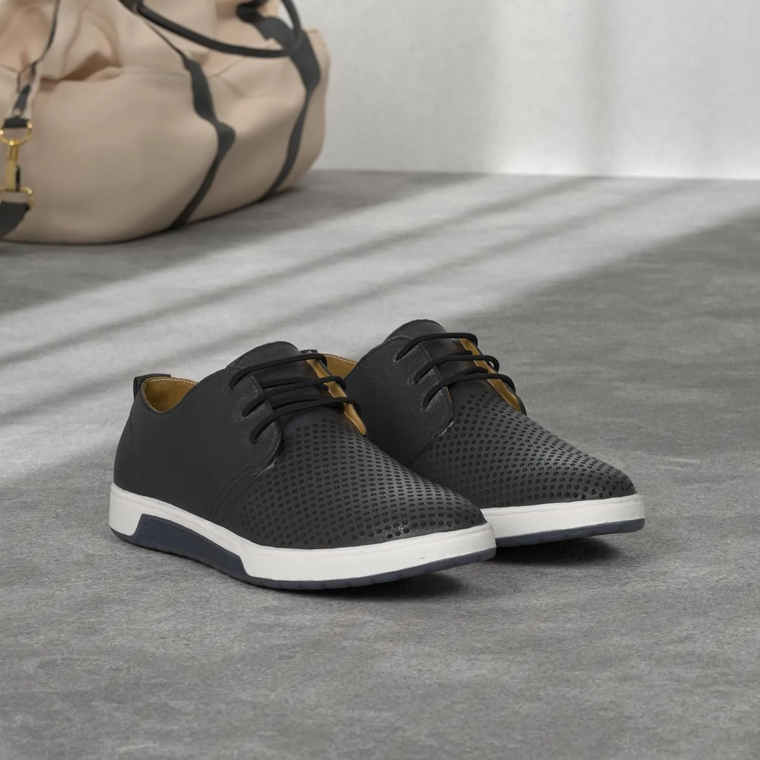 Men's Casual Oxford Shoes Breathable Flat Fashion Sneakers