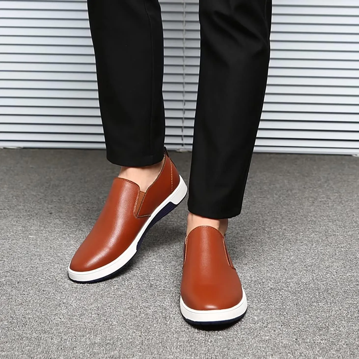 Men's Casual Oxford Shoes Lace-up Dress Shoes Comfortable Fashion Sneakers