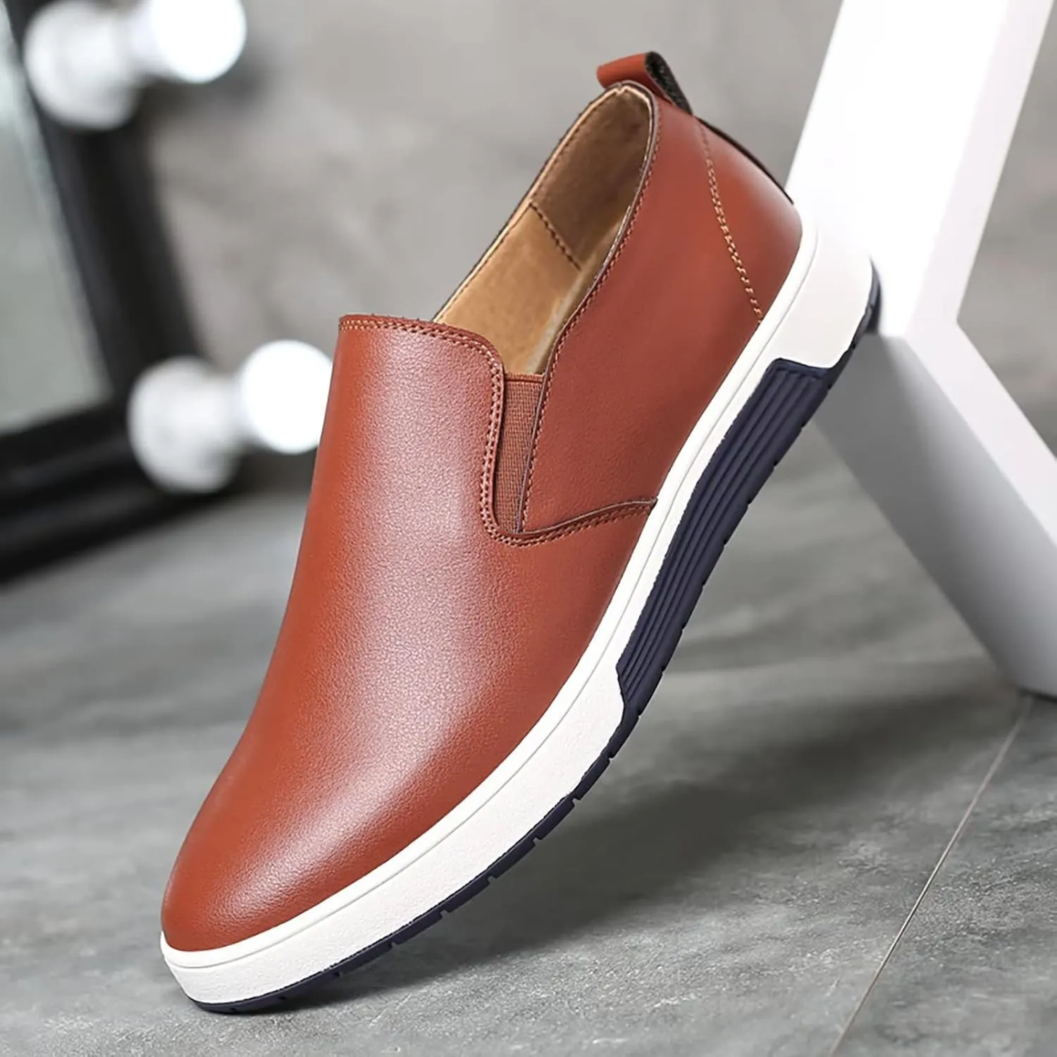 Men's Casual Oxford Shoes Lace-up Dress Shoes Comfortable Fashion Sneakers