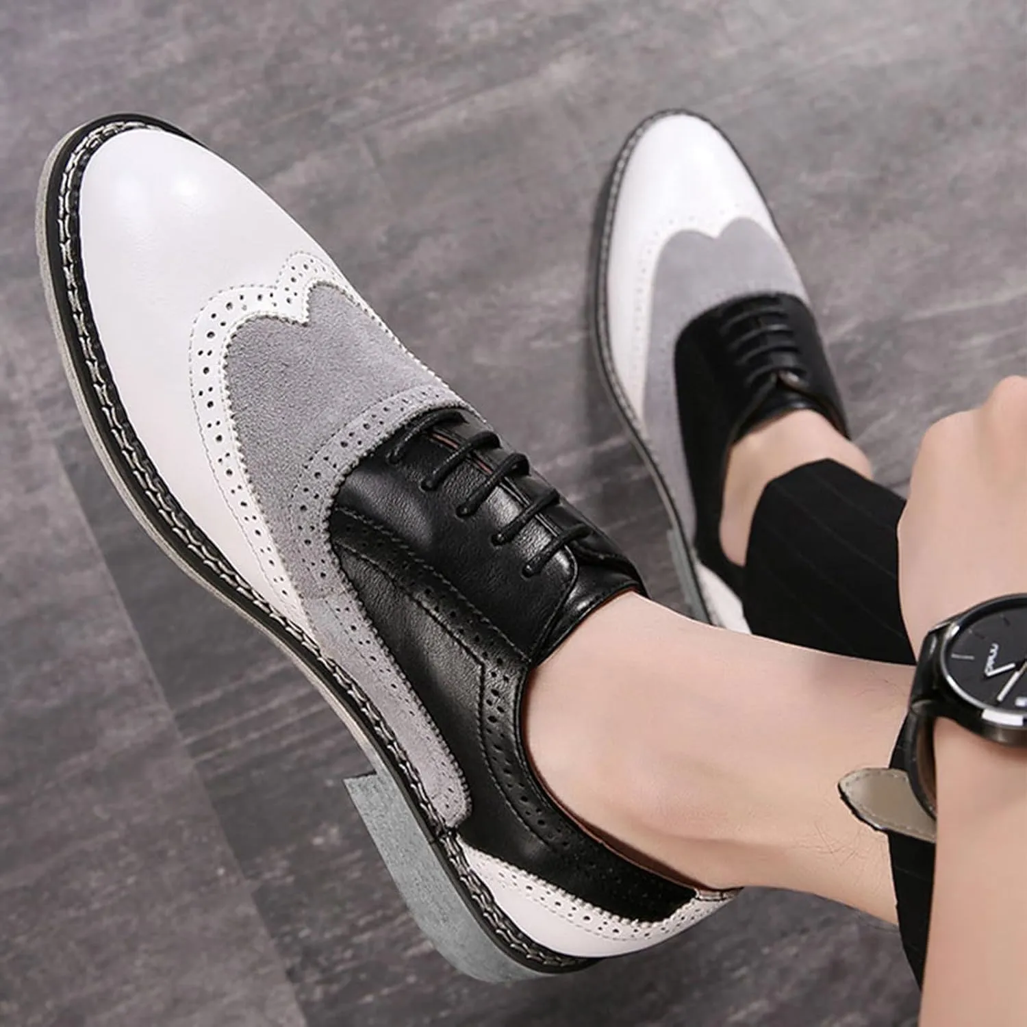 Men's Leather lace-up Brogues Dress Oxford Shoes Classic Wingtip Two Tone Derby Gatsby Prom Shoes Fashion Round Toe Business Formal Leather Shoes