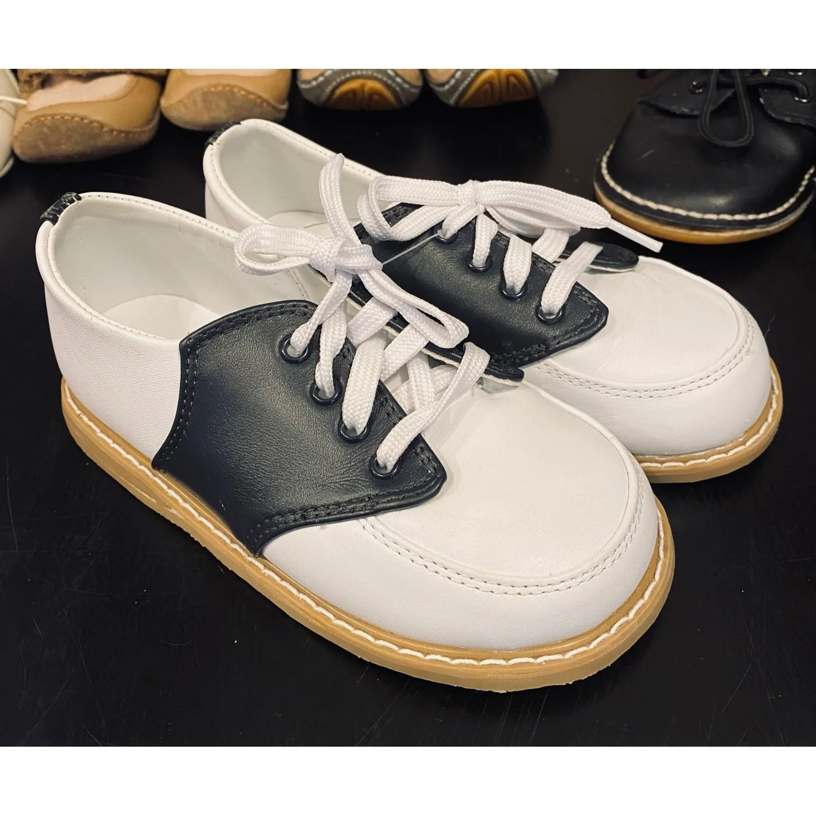 New size 10 leather saddle oxfords Baby Deer 5162 Conner Saddle Shoe