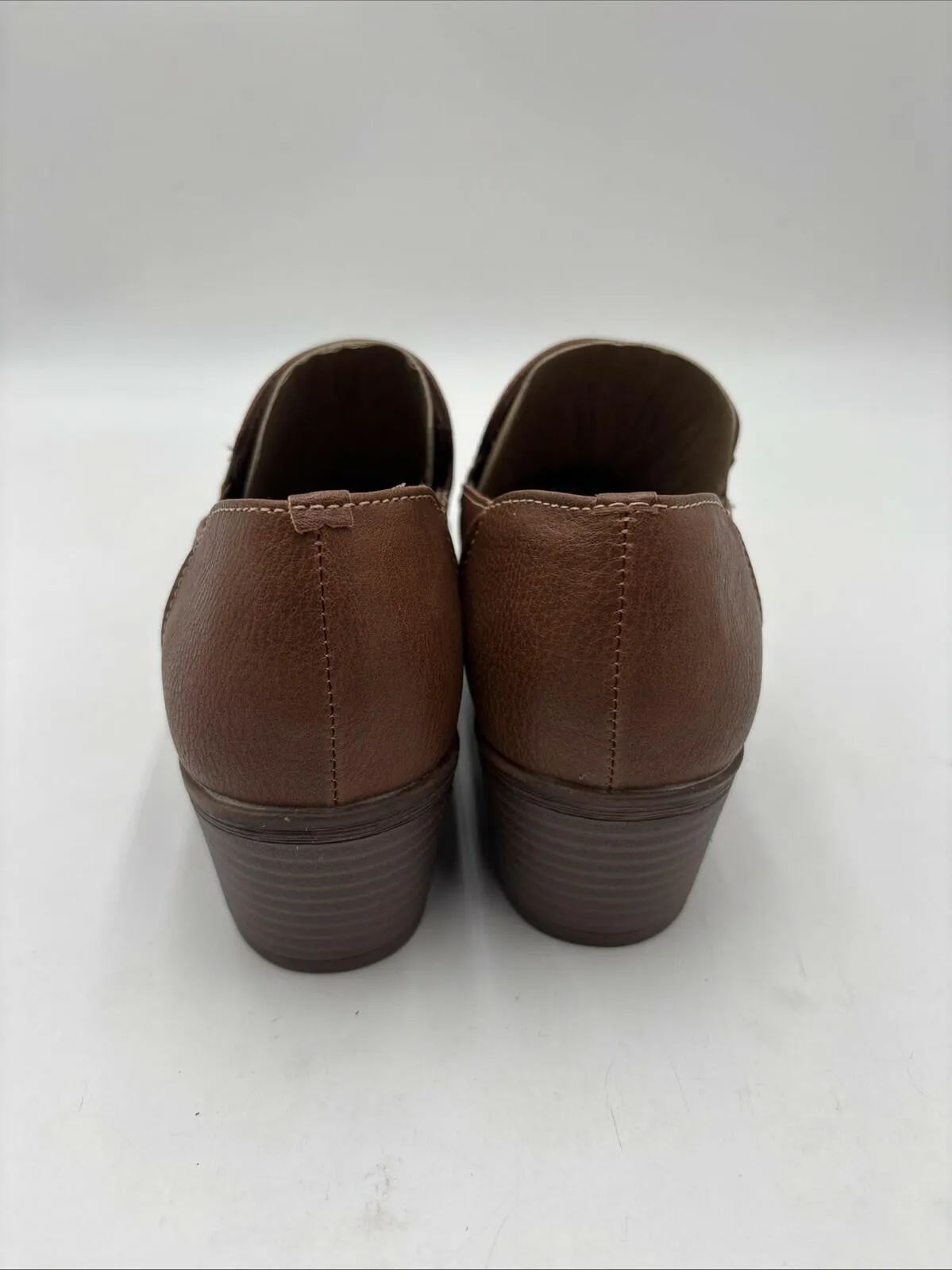 NWOB Women’s Eurosoft Augusta Heeled Loafers Tan Size 7.5M/38.5