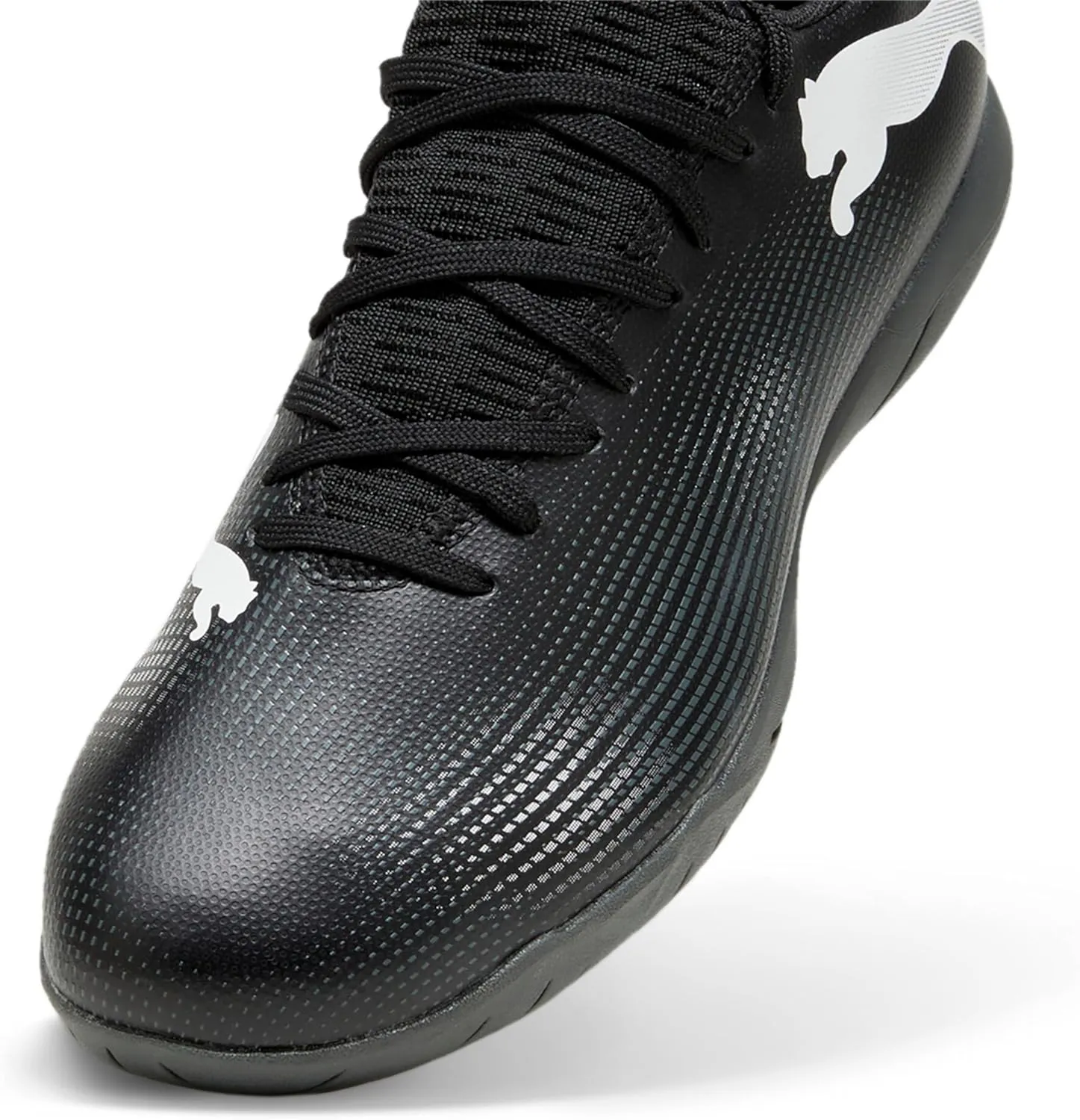 PUMA Men's Future 7 Play Indoor Trainer Soccer Shoes Sneaker
