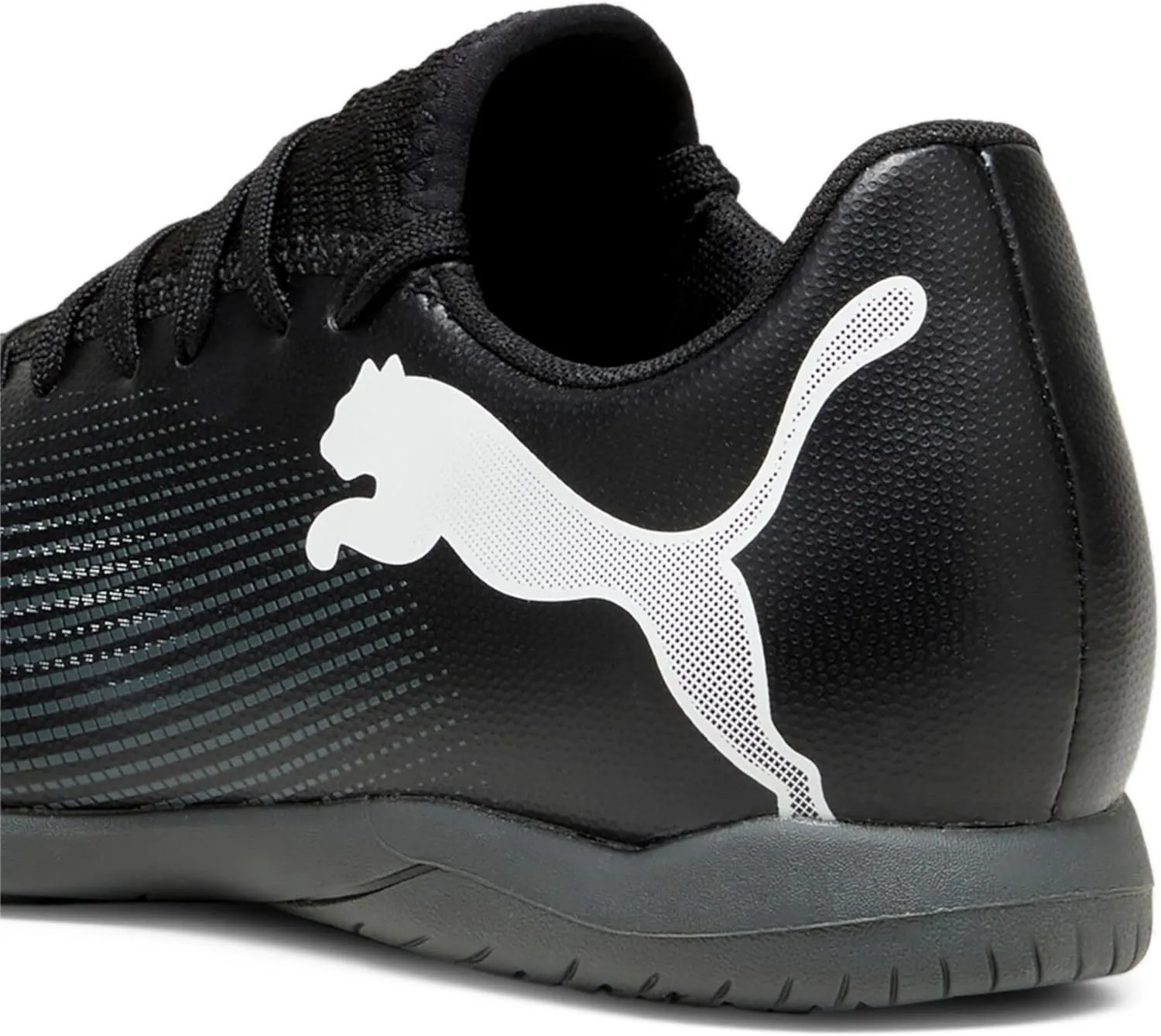 PUMA Men's Future 7 Play Indoor Trainer Soccer Shoes Sneaker