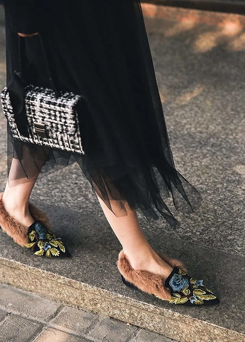 Slip On Loafers, Womens Embroidery Mule Shoes with Plush Lamb Fur Velvet Backless Pointed Toe Mule Slide