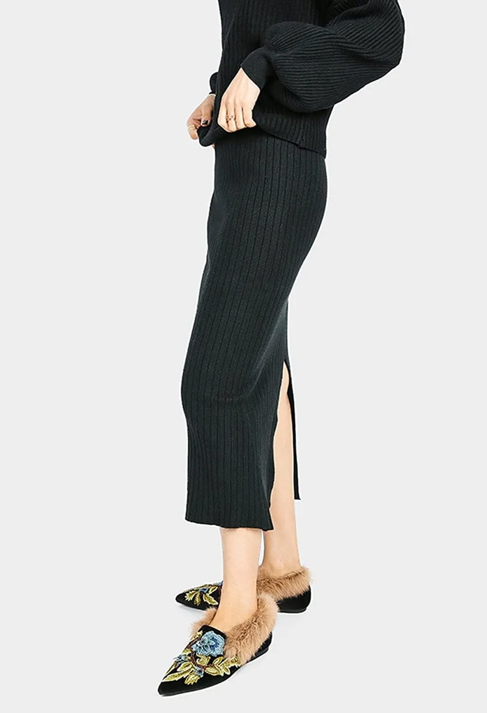 Slip On Loafers, Womens Embroidery Mule Shoes with Plush Lamb Fur Velvet Backless Pointed Toe Mule Slide