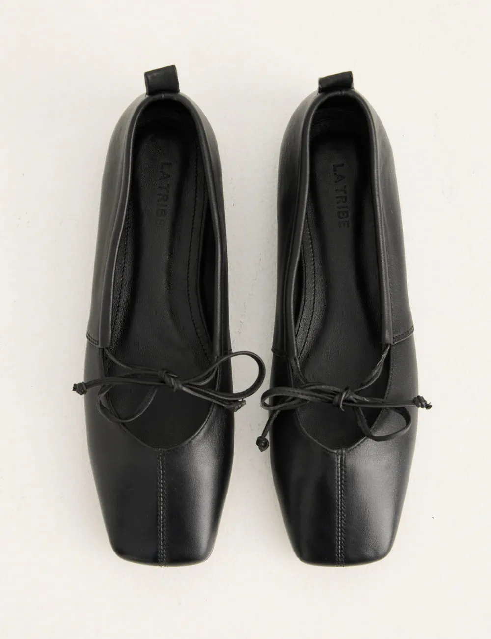 SQUARE TOE FLAT BLACK