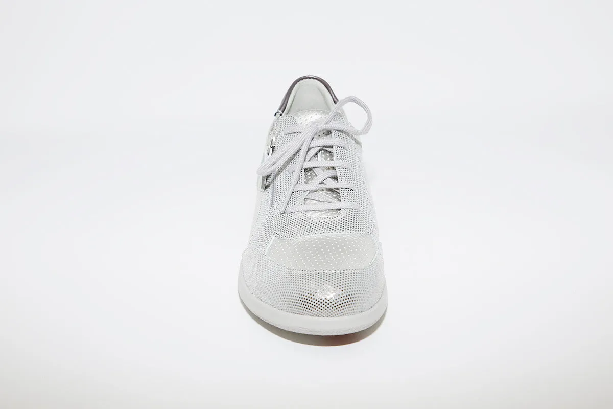 SUAVE - FLAT LACED CASUAL SHOE - SILVER MULTI