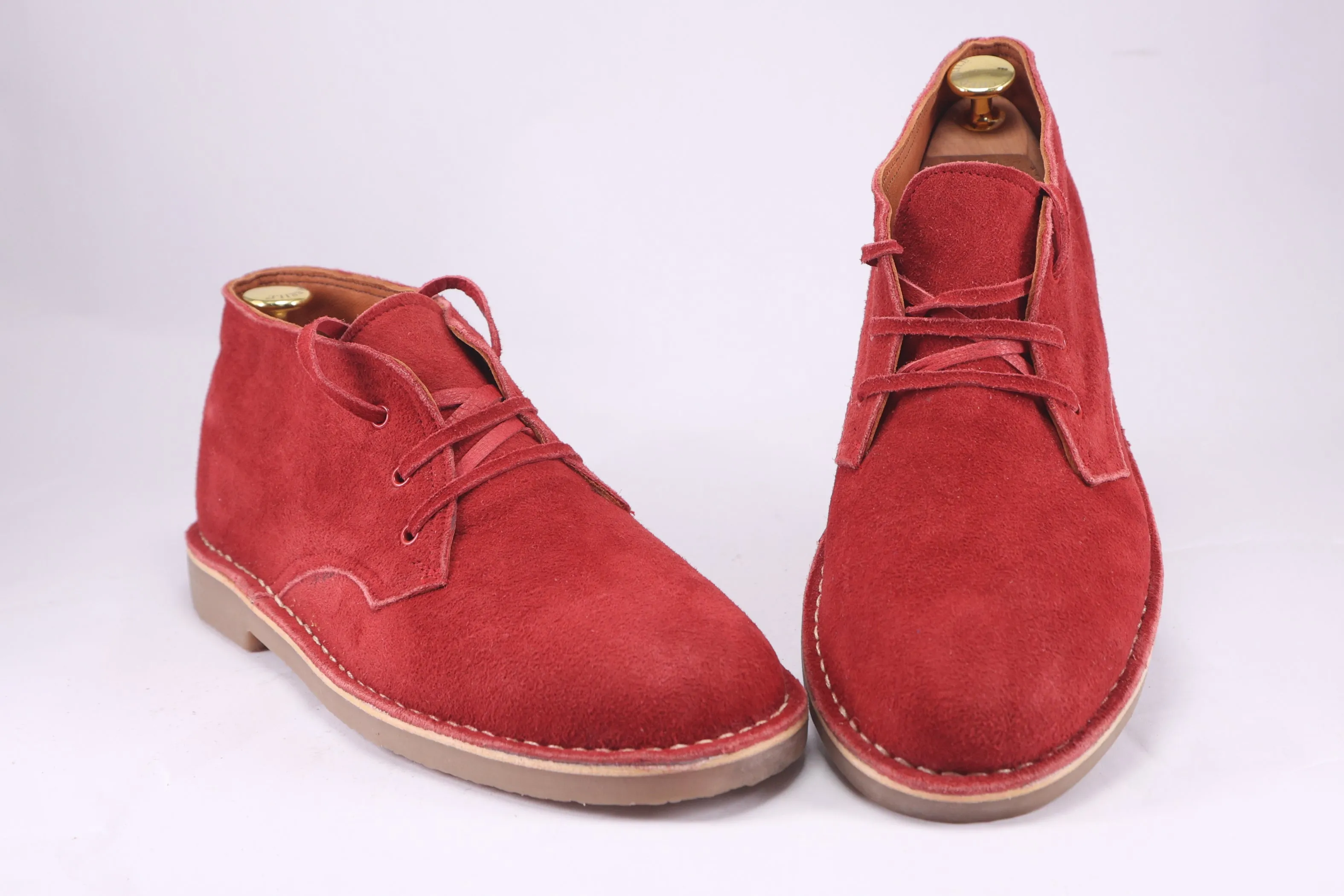 Suede Chukka Boots – Classic Style & Comfort