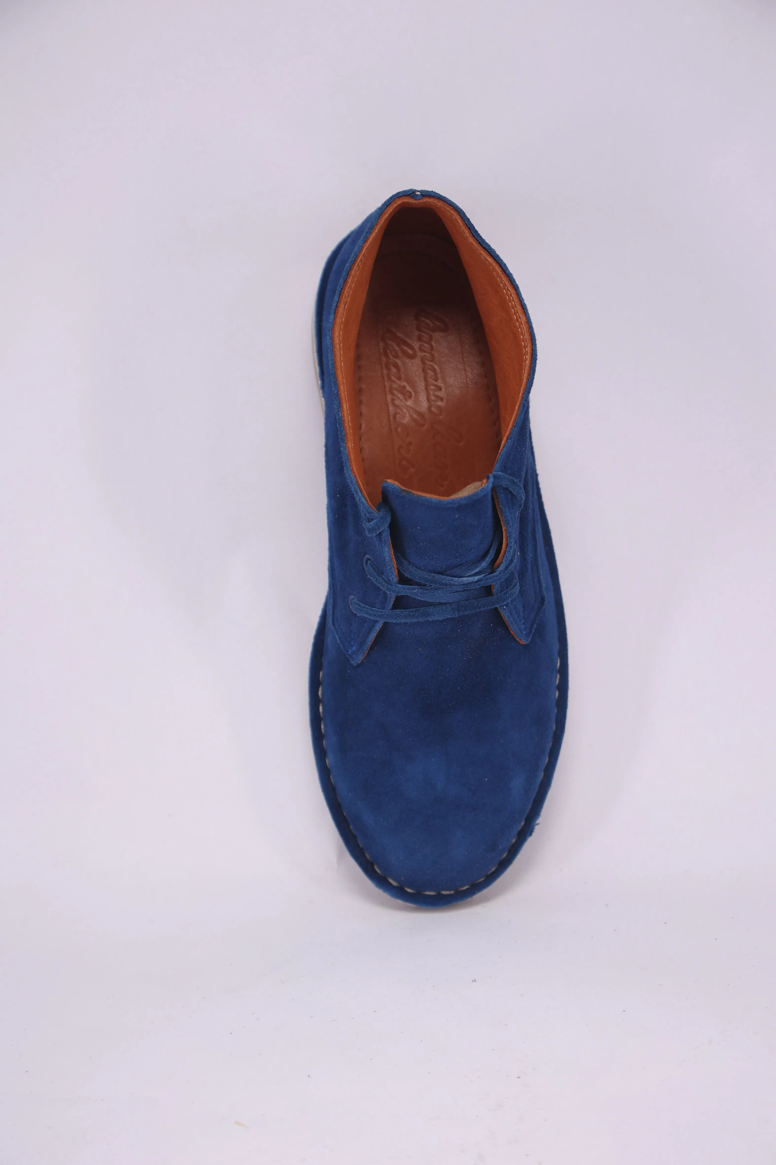Suede Chukka Boots – Classic Style & Comfort