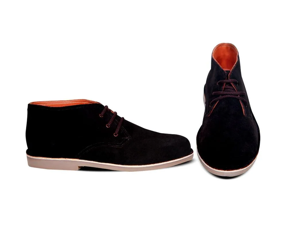 Suede Chukka Boots – Classic Style & Comfort