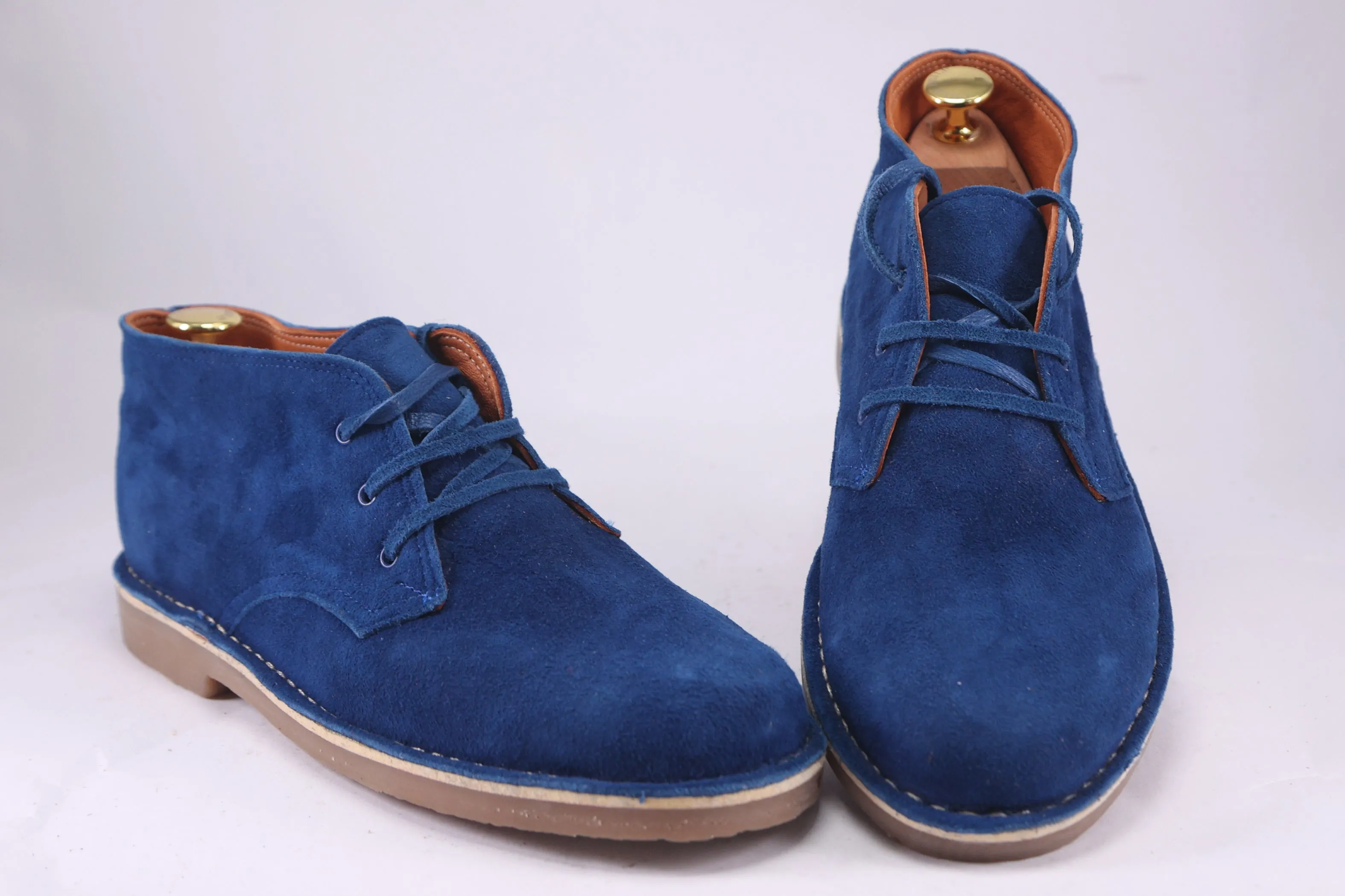 Suede Chukka Boots – Classic Style & Comfort