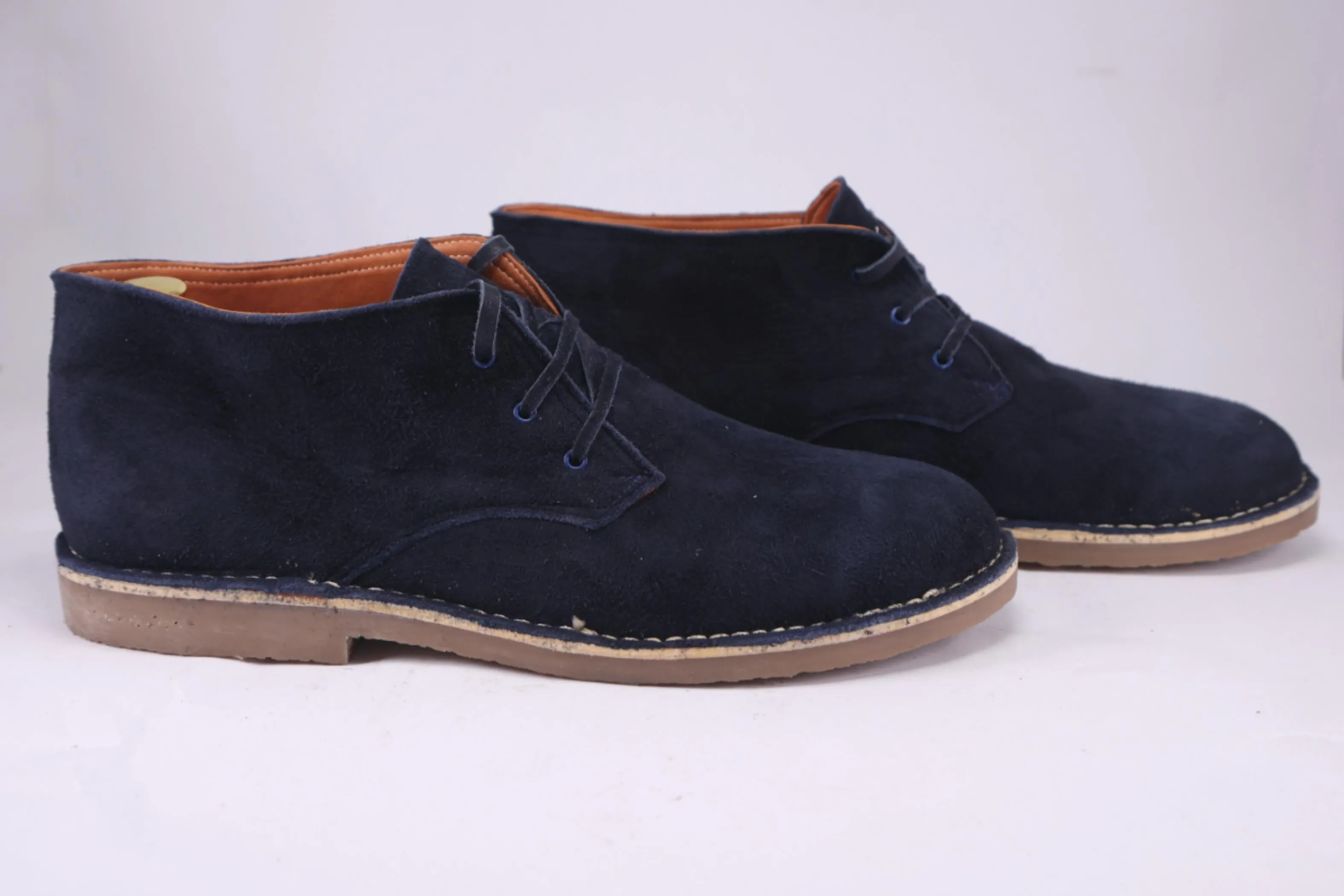 Suede Chukka Boots – Classic Style & Comfort
