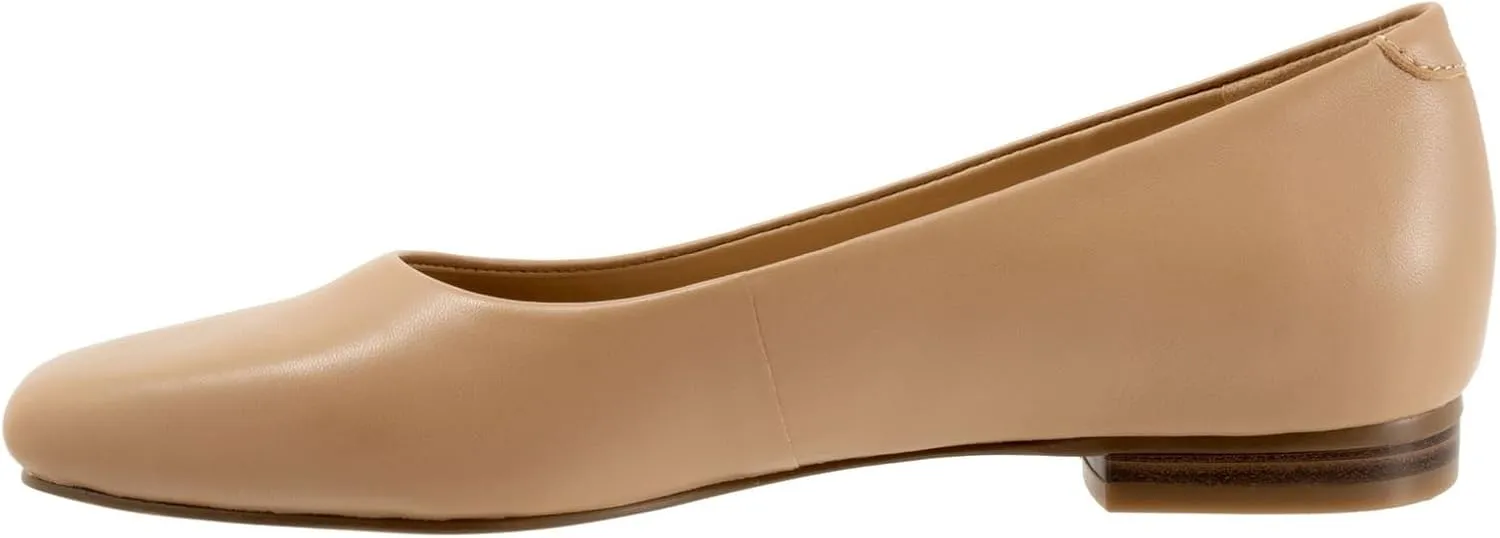 Trotters Women's Honor Ballet Flat