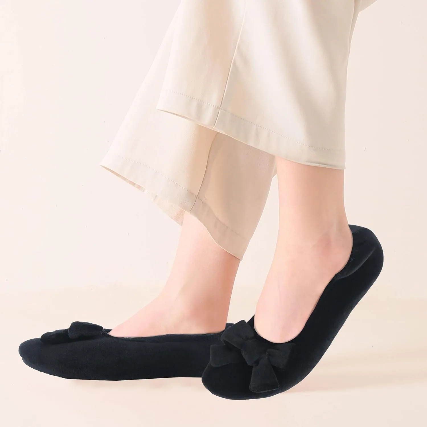 Women's Lightweight Ballet Flats with Moisture-Wicking Polyester Lining and Non-Slip Suede Sole for Indoor Dancing Comfort