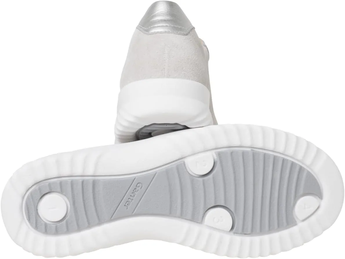 Women's Low-Top Sneakers