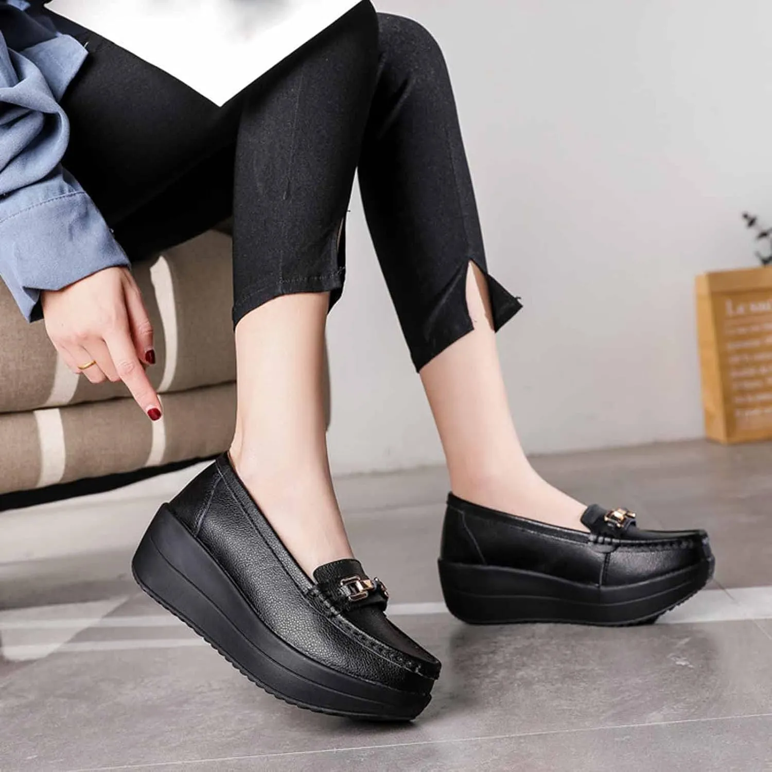 Women's Slip-on Wedge Moccasin Loafers,Comfortable Round Toe Thick Sole Boat Shoes,Non-Slip Platform Wedge Sneakers