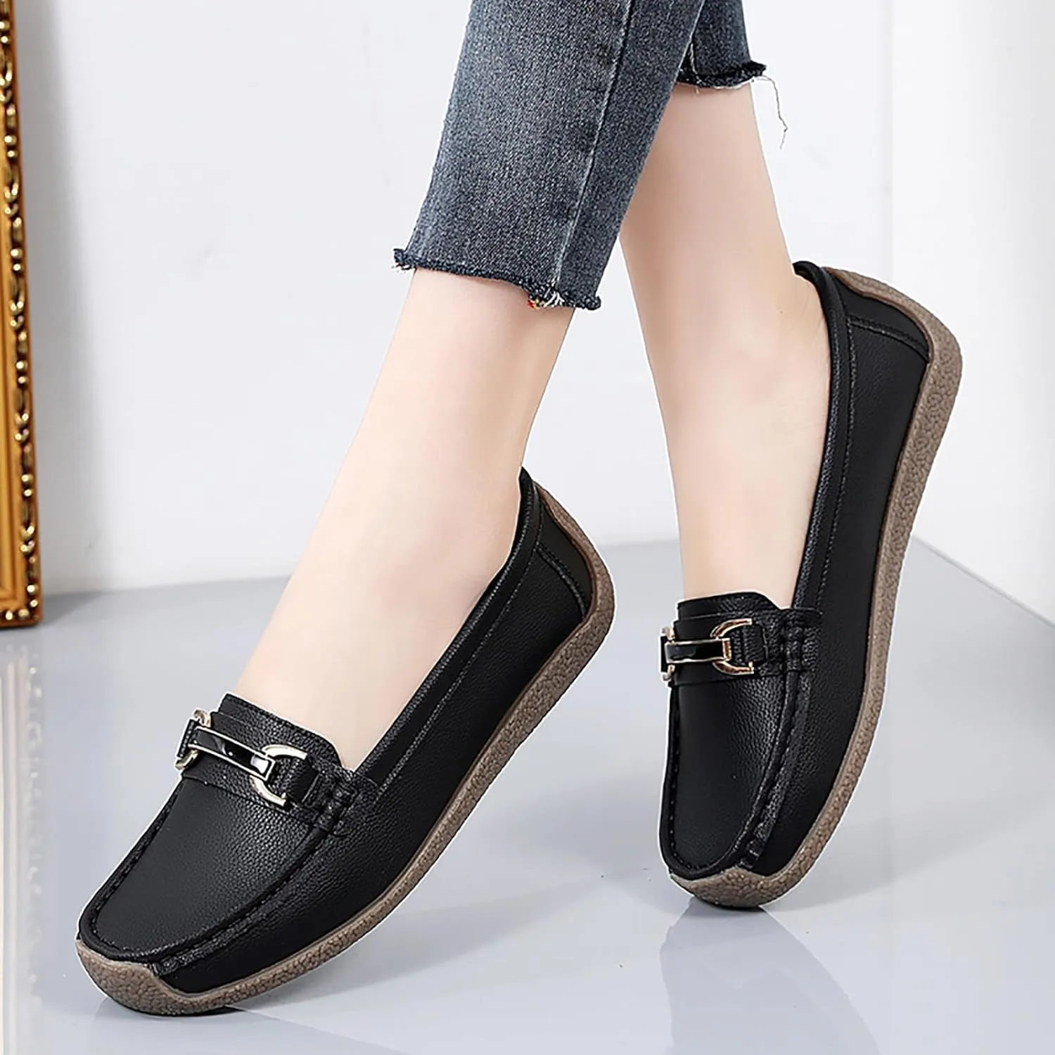 Women's Wide Width Loafers Comfort Slip on Shoes Walking Shoes for Ladies Mocassins Driving Shoe